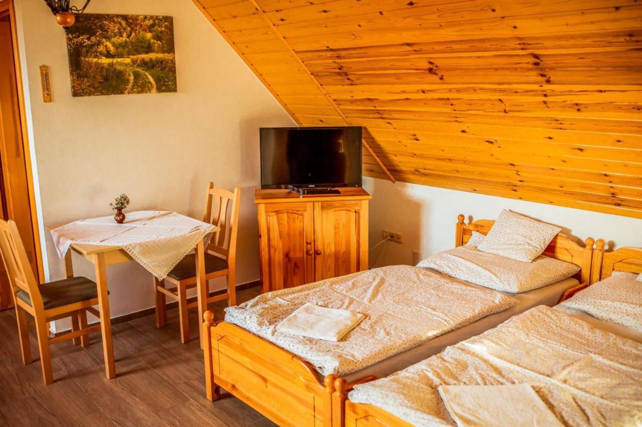 Nosztalgia Vendeghaz Hotel Zalaegerszeg Luaran gambar