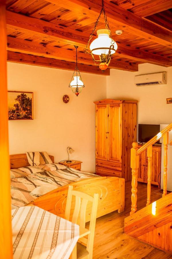 Nosztalgia Vendeghaz Hotel Zalaegerszeg Luaran gambar