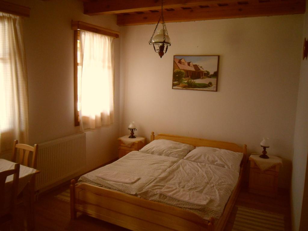 Nosztalgia Vendeghaz Hotel Zalaegerszeg Bilik gambar